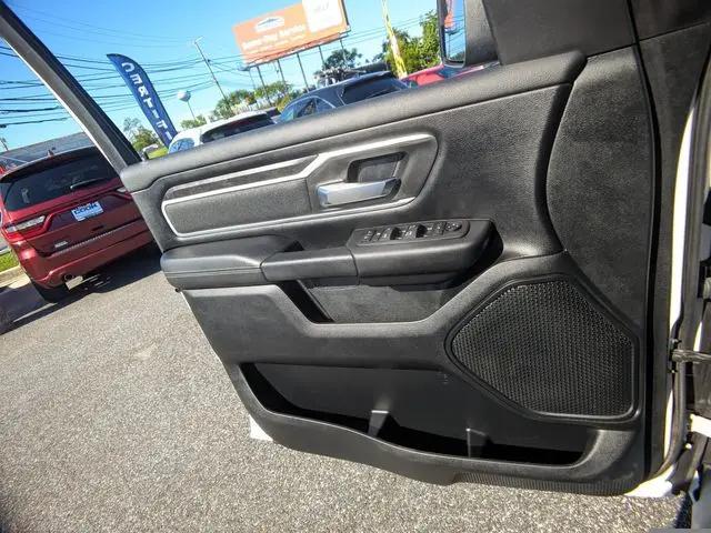 2020 Ram 1500 Big Horn Crew Cab 4x4 57 Box