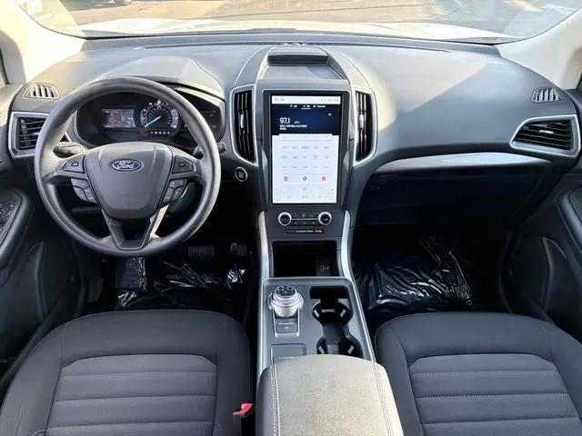 2023 Ford Edge SE