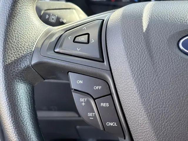 2023 Ford Edge SE