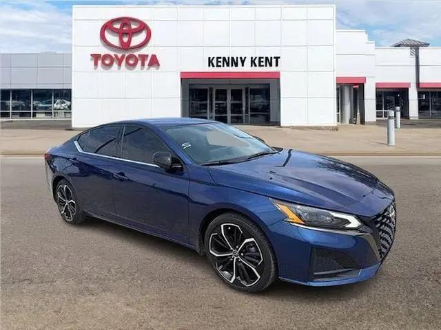 2023 Nissan Altima SR FWD for sale in Evansville, IN