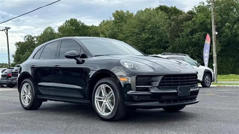 2020 Porsche Macan Macan