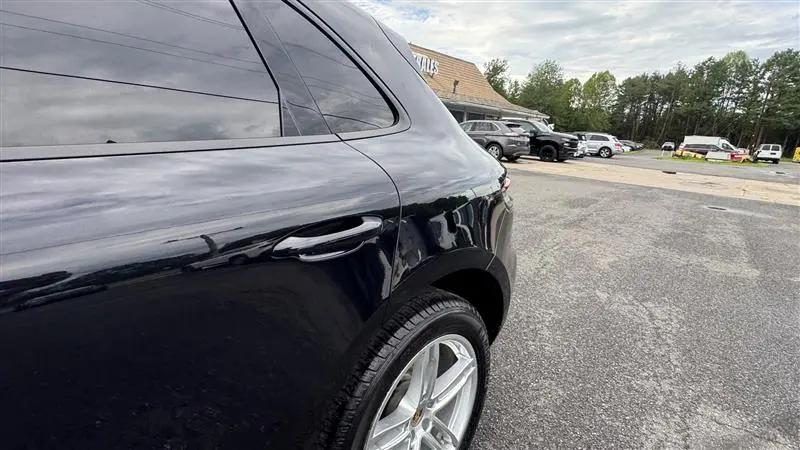 2020 Porsche Macan Macan