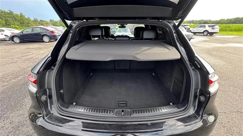 2020 Porsche Macan Macan