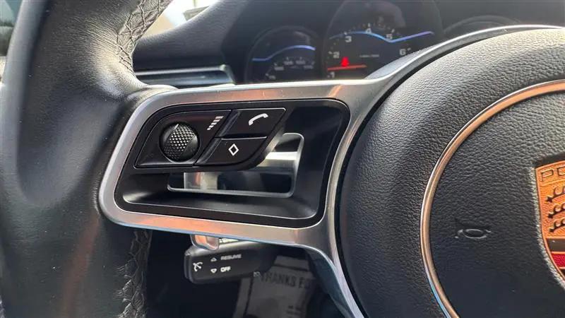 2020 Porsche Macan Macan