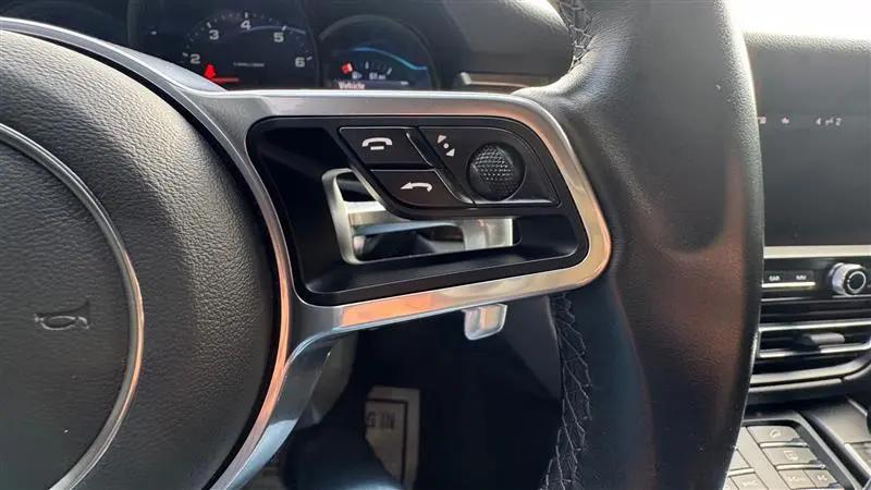 2020 Porsche Macan Macan