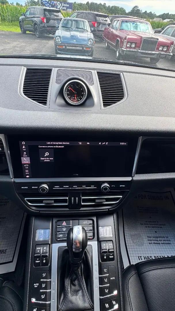 2020 Porsche Macan Macan