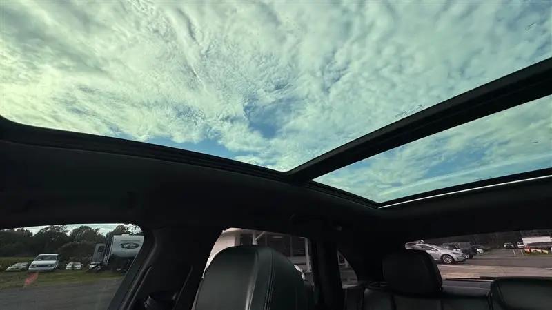 2020 Porsche Macan Macan