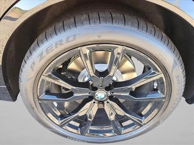 2027 BMW X7 M60i