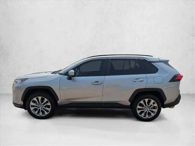 2020 Toyota RAV4 XLE Premium