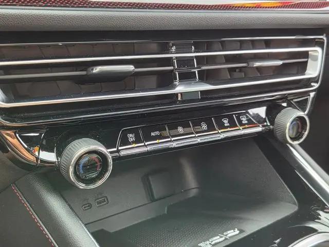 2026 Chevrolet Traverse FWD RS