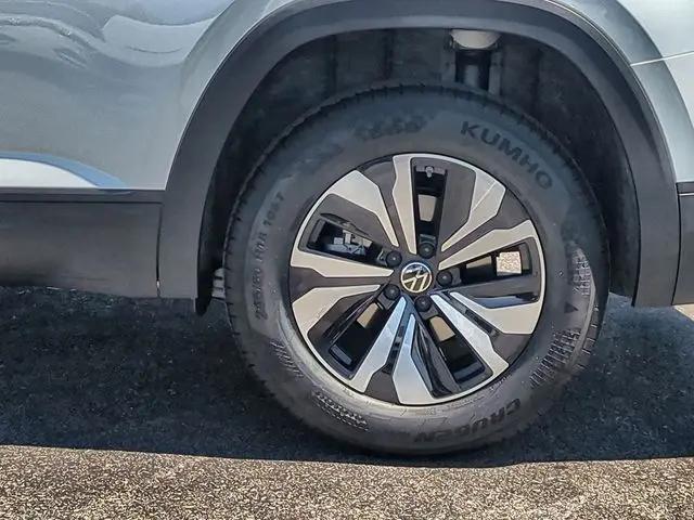2026 Volkswagen Atlas SE