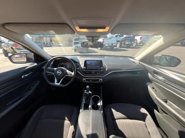2024 Nissan Altima SV FWD