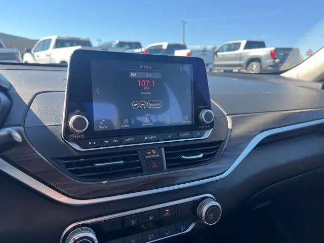 2024 Nissan Altima SV FWD