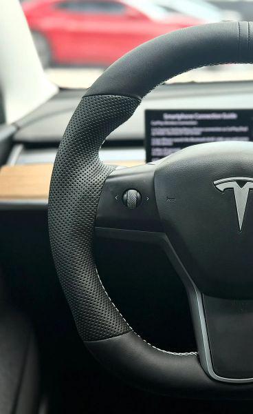 2021 Tesla Model 3 Standard Range Plus Rear-Wheel Drive