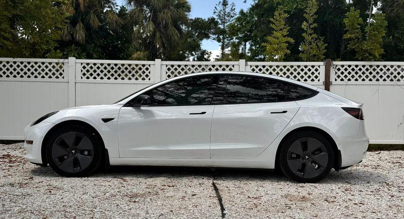 2021 Tesla Model 3 Standard Range Plus Rear-Wheel Drive