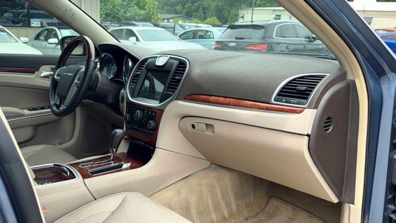 2011 Chrysler 300 300C