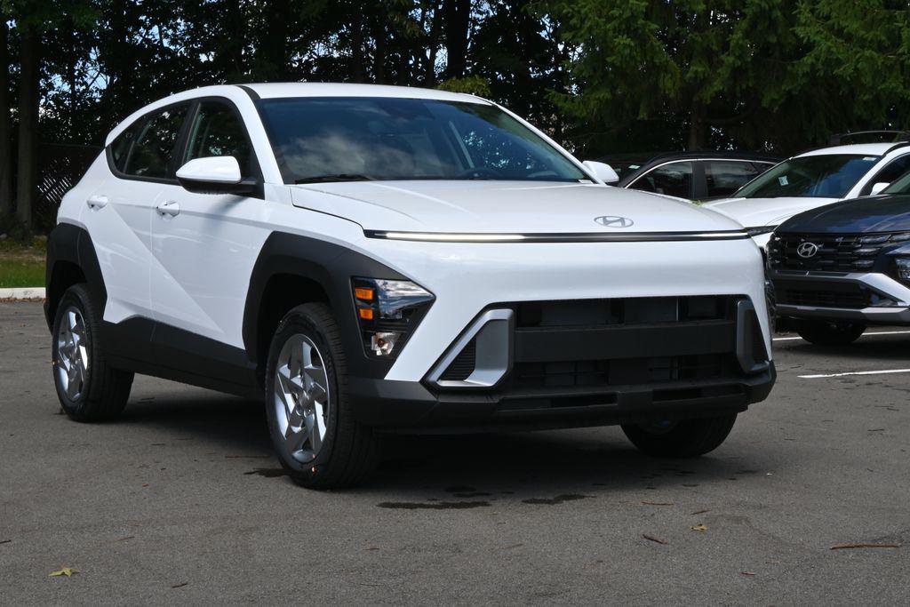 2027 Hyundai Kona SE