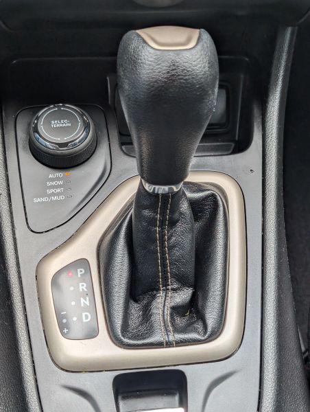 2017 Jeep Cherokee Sport