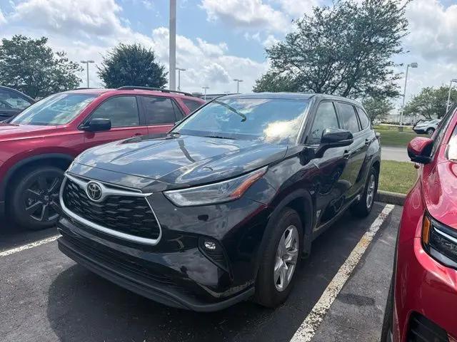 2022 Toyota Highlander LE for sale in Columbus, OH