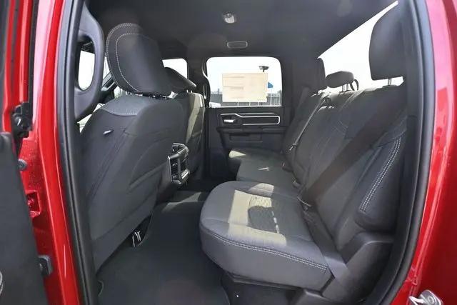 2026 Ram 2500 Big Horn Crew Cab 4x4 64 Box