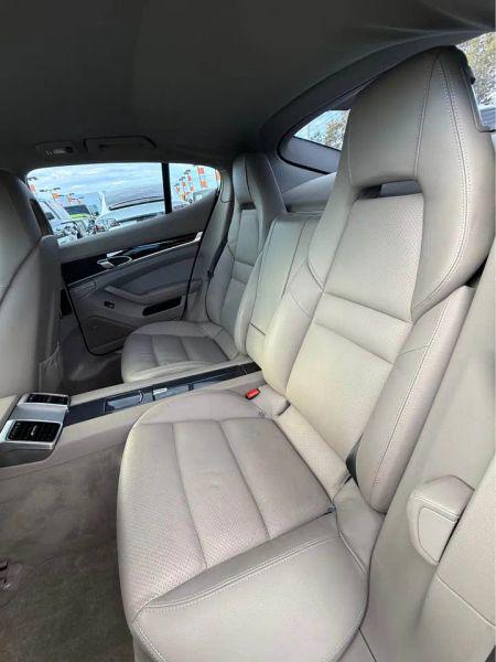 2011 Porsche Panamera Base
