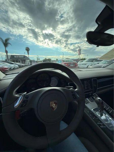 2011 Porsche Panamera Base