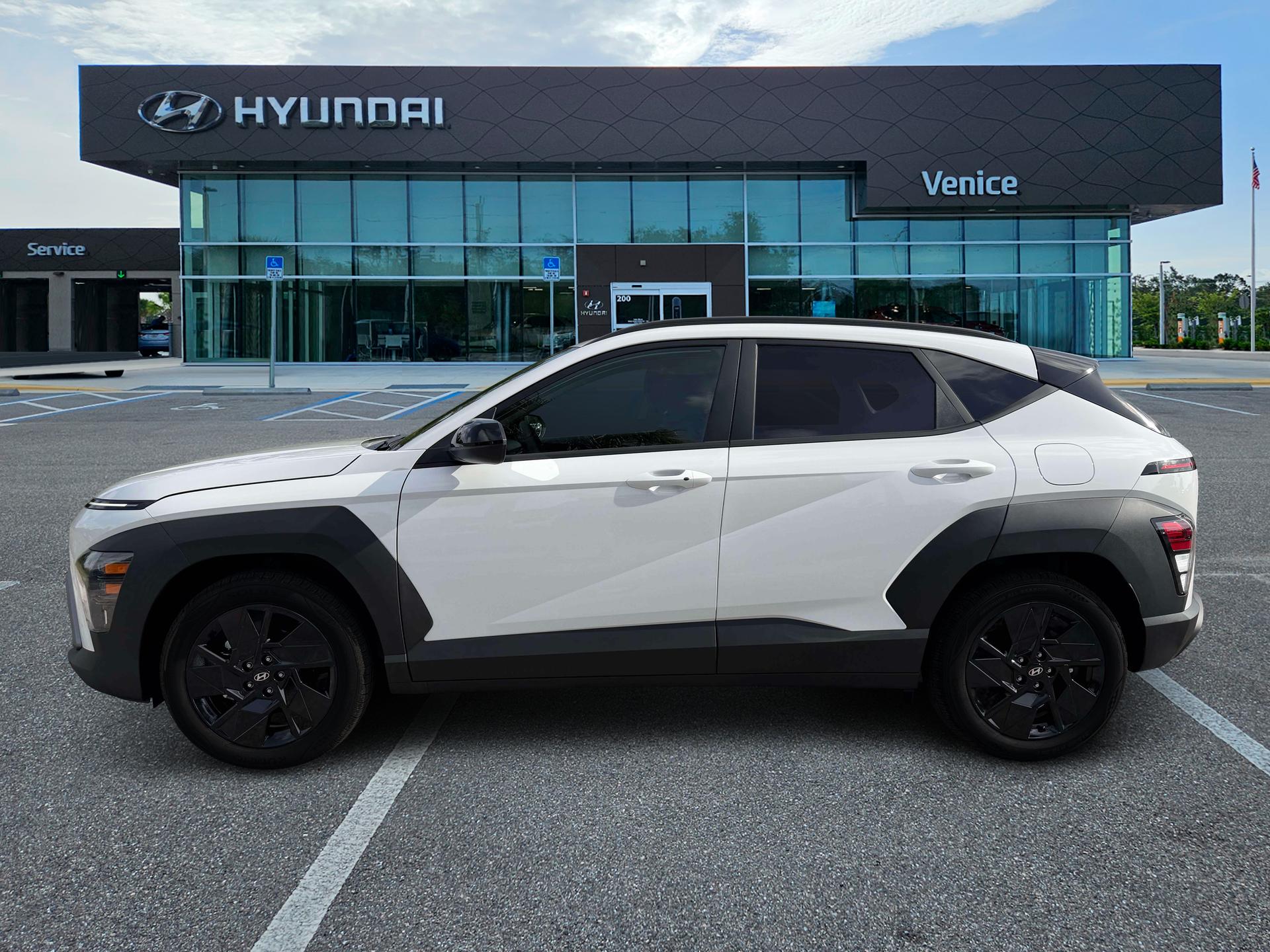 2027 Hyundai KONA SEL Sport FWD - Image 3