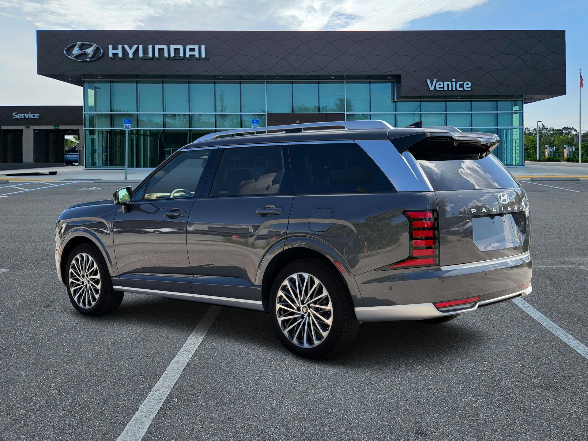2027 Hyundai PALISADE Calligraphy FWD - Image 4
