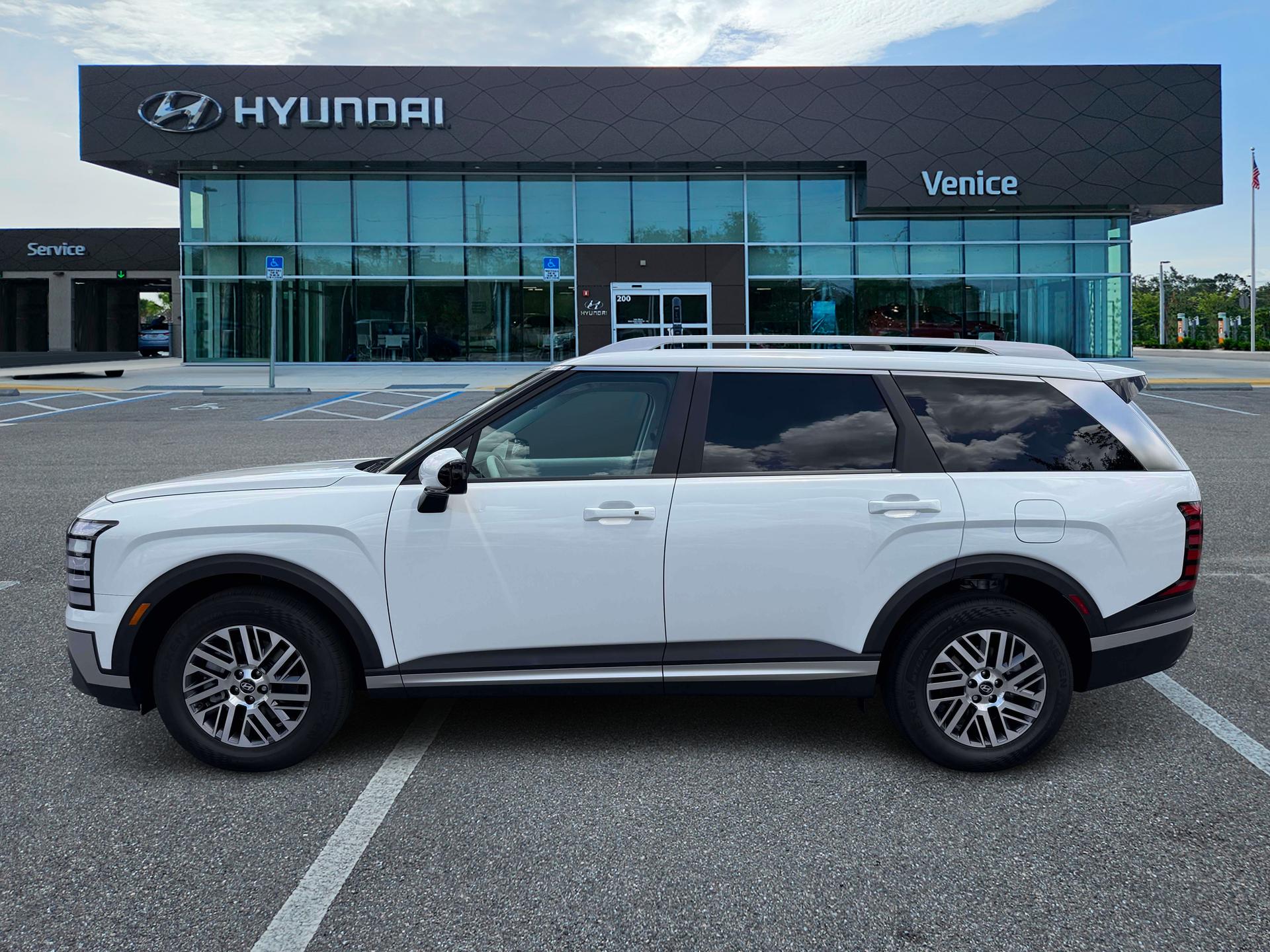 2027 Hyundai PALISADE SEL FWD - Image 3