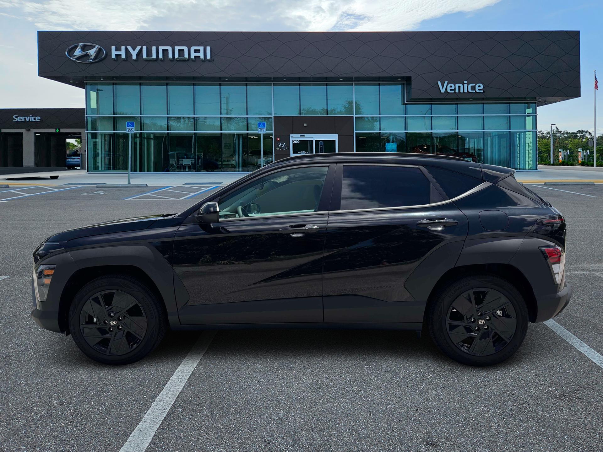 2027 Hyundai KONA SEL Sport FWD - Image 3