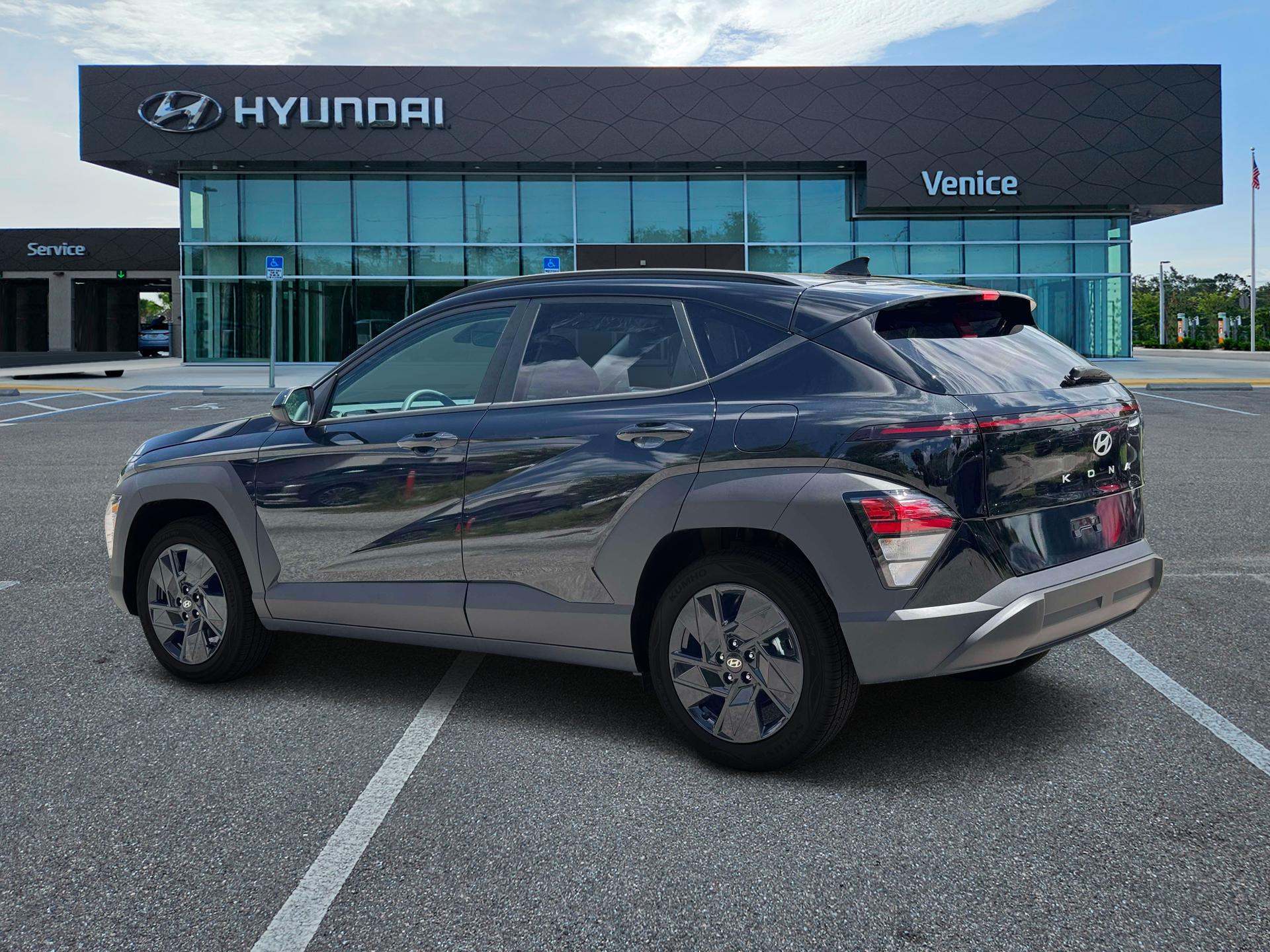 2027 Hyundai KONA SEL Sport FWD - Image 4