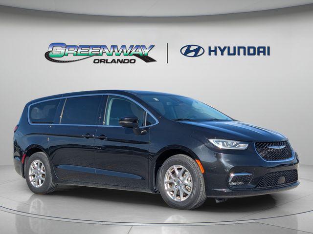 2023 Chrysler Pacifica Touring L for sale in Orlando, FL