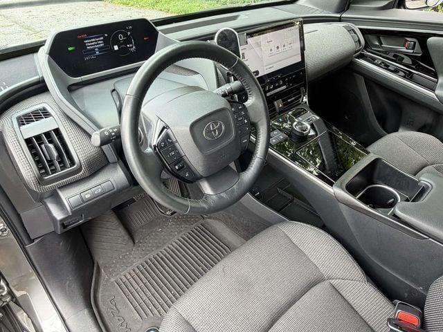 2024 Toyota bZ4X XLE 2024 Toyota bZ4X XLE