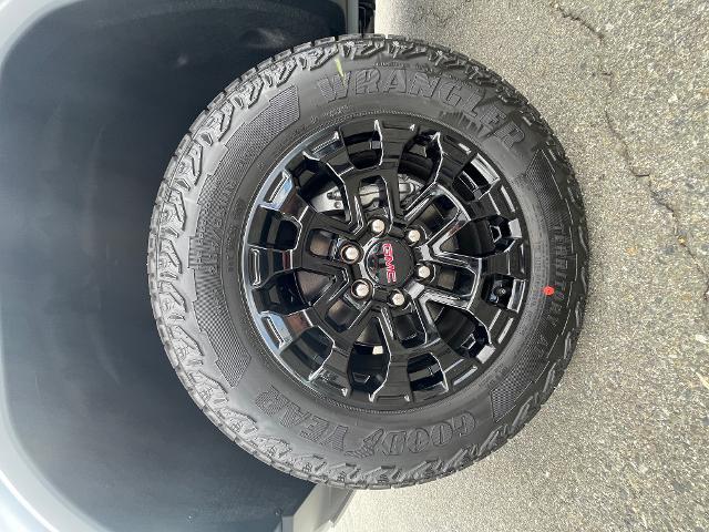 2026 GMC Canyon Elevation, 4WD