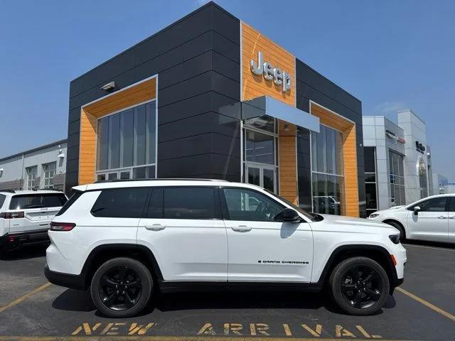 2024 Jeep Grand Cherokee L Altitude X 4x4 for sale in Plymouth, WI