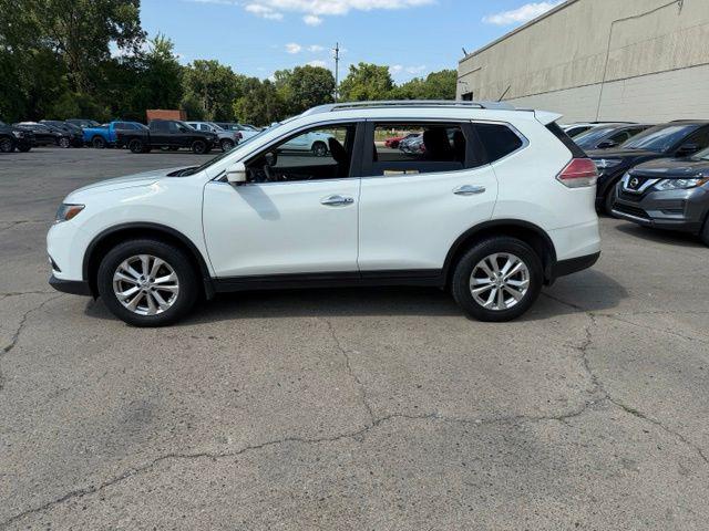 2016 Nissan Rogue SV for sale in Michigan Center, MI