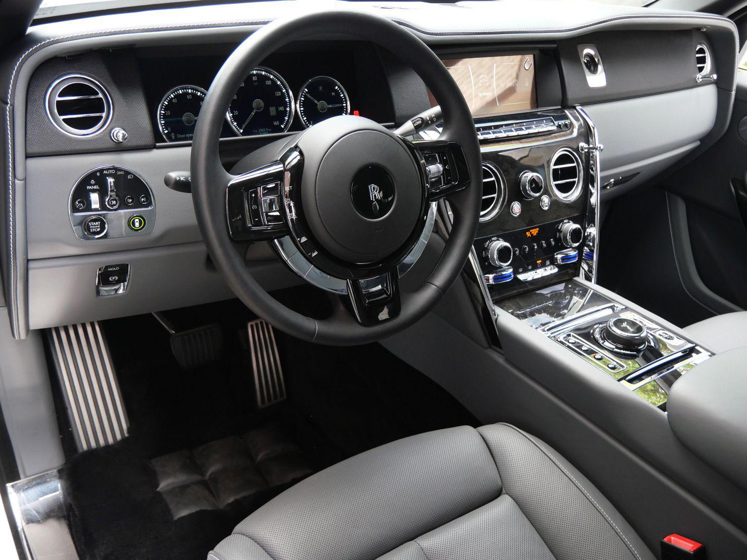2024 Rolls-Royce Cullinan Base - Photo 23
