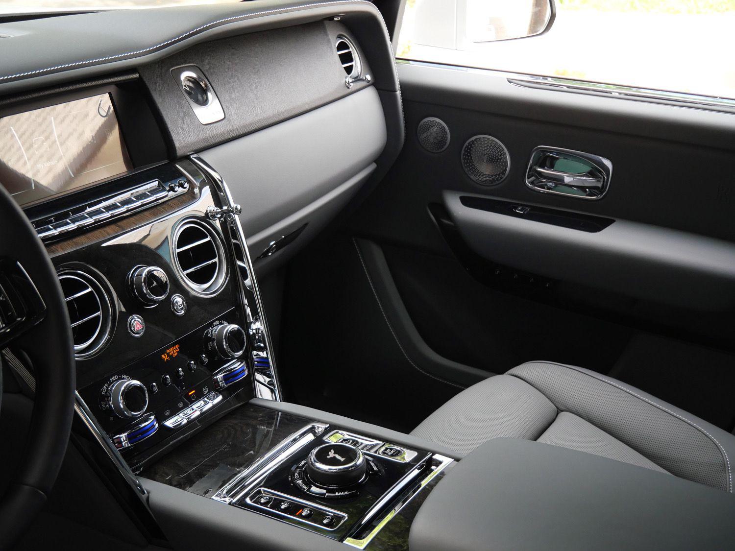 2024 Rolls-Royce Cullinan Base - Photo 24