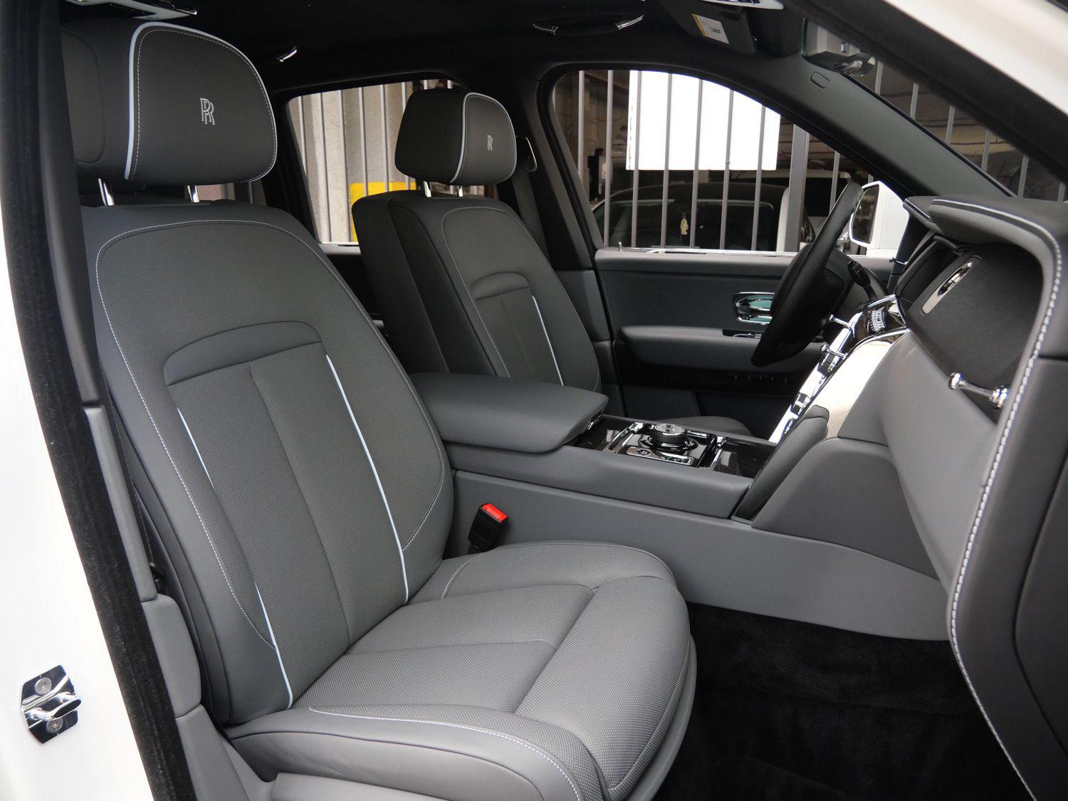 2024 Rolls-Royce Cullinan Base - Photo 33