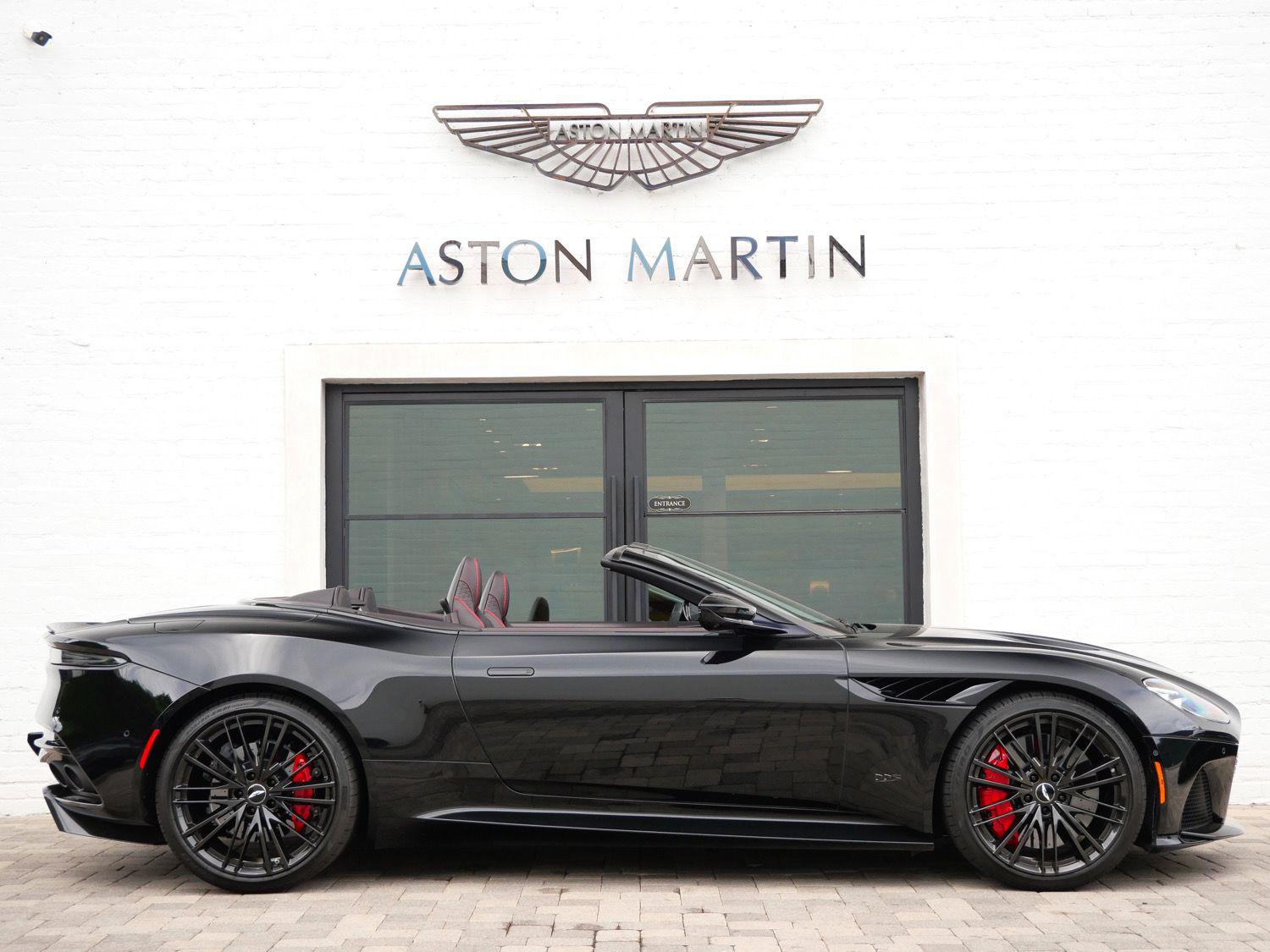 2023 Aston Martin DBS Base - Photo 18