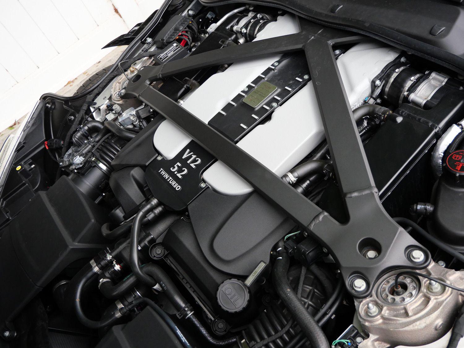2023 Aston Martin DBS Base - Photo 29