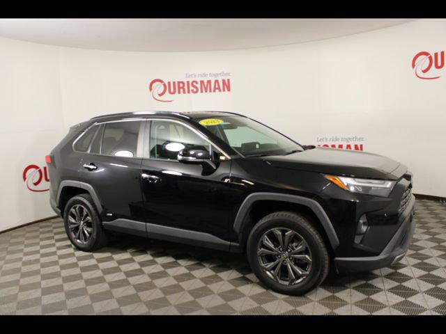 2023 Toyota RAV4 Limited - Photo 7