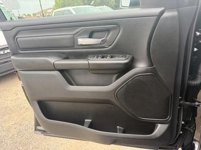 2026 Ram 1500 Express Crew Cab 4x4 57 Box