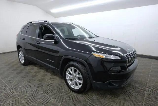2018 Jeep Cherokee Latitude Plus FWD for sale in Tacoma, WA