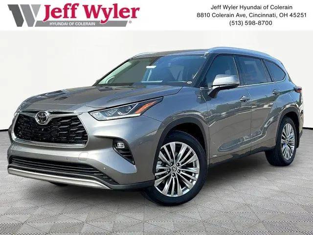 2026 Toyota Highlander for sale near Cincinnati, OH