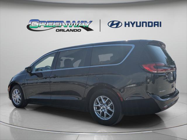 2023 Chrysler Pacifica Touring L