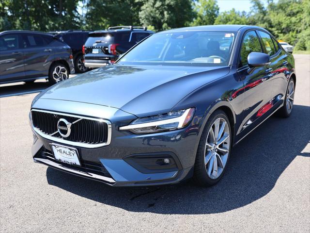 2021 Volvo S60 T6 Momentum