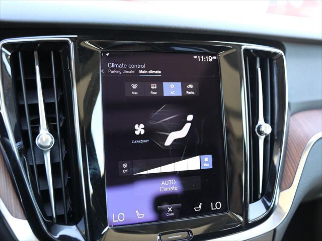 2021 Volvo S60 T6 Momentum