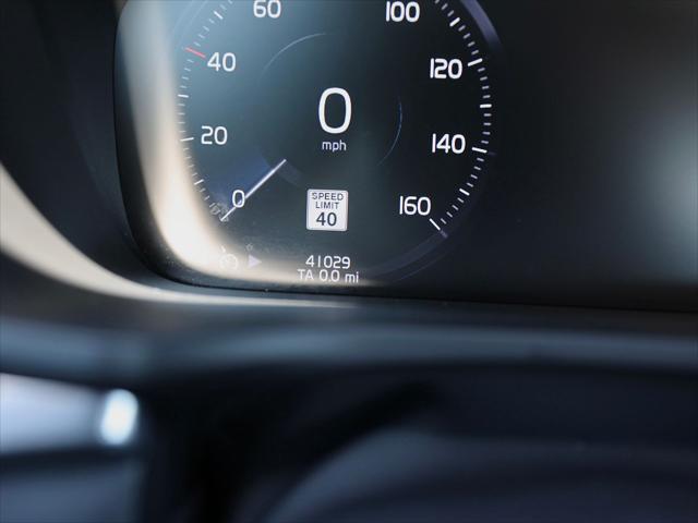 2021 Volvo S60 T6 Momentum