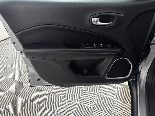 2018 Jeep Compass Latitude FWD